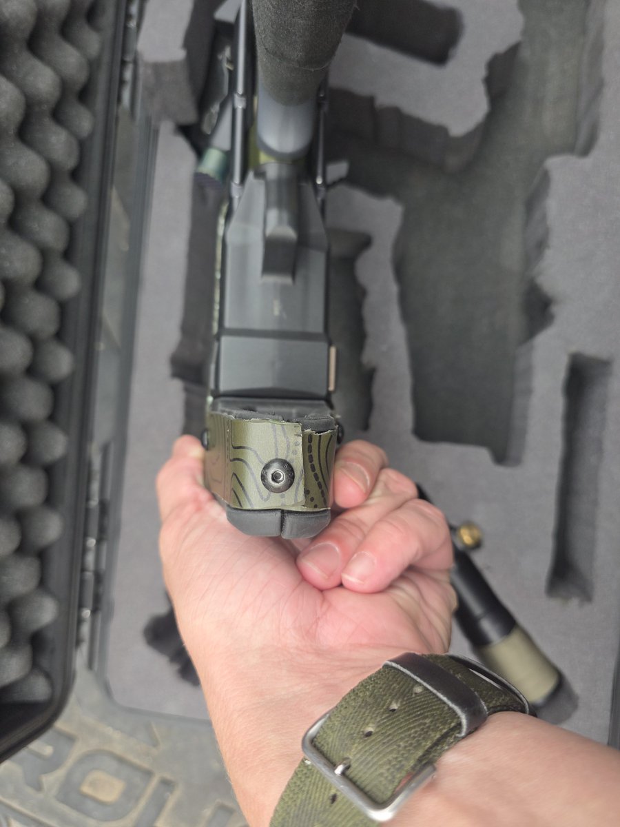 Lost411Faith's tweet photo. @gunjunky I have that brace and tried that riser and ended up not liking it, if youre a diy guy i found the perfect solution for me. Needs a bit of polishing but I took a sheet of kydex and shaped it to give me a better cheek weld and im very happy with it. Way more sturdy https://t.co/AFJMFvcMvC