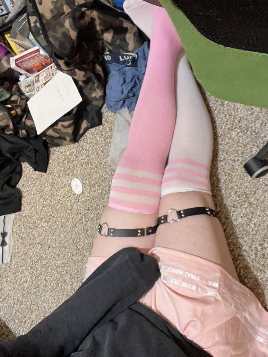 ToasterPop3000's tweet photo. We looking cute today?? ◔‸◔?
#femboy #fem https://t.co/NShh7gGXmL