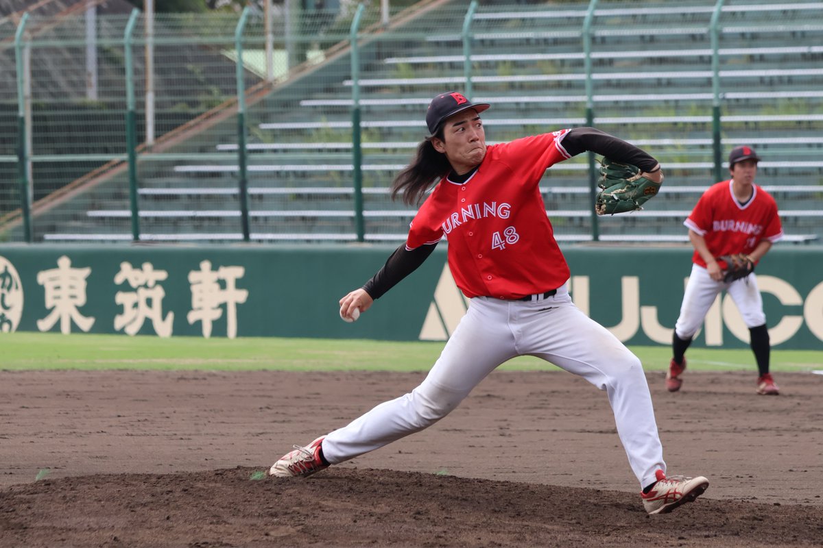 kamashihero's tweet photo. 今週末の予定
10日(土)練習 山田野球場 9:00〜
11日(日)VS九州国際大 九州国際大グラウンド 10:00〜
12日(月)練習 山田野球場 9:00〜

九州クラブ野球の県予選でカードを配っていたら「津田選手の髪がなびいているカードが欲しい」と言われました。こういう需要が聞けるのが手渡しの面白いところです🤣 https://t.co/UBHI0Z4dWQ