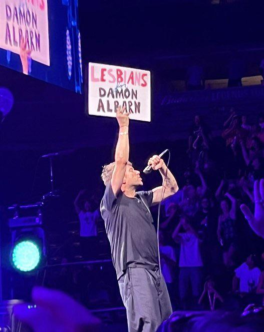 biliamgallagher's tweet photo. seeing gorillaz on international lesbian day #lesbiansfordamonalbarn https://t.co/MzZ4BSGXZa