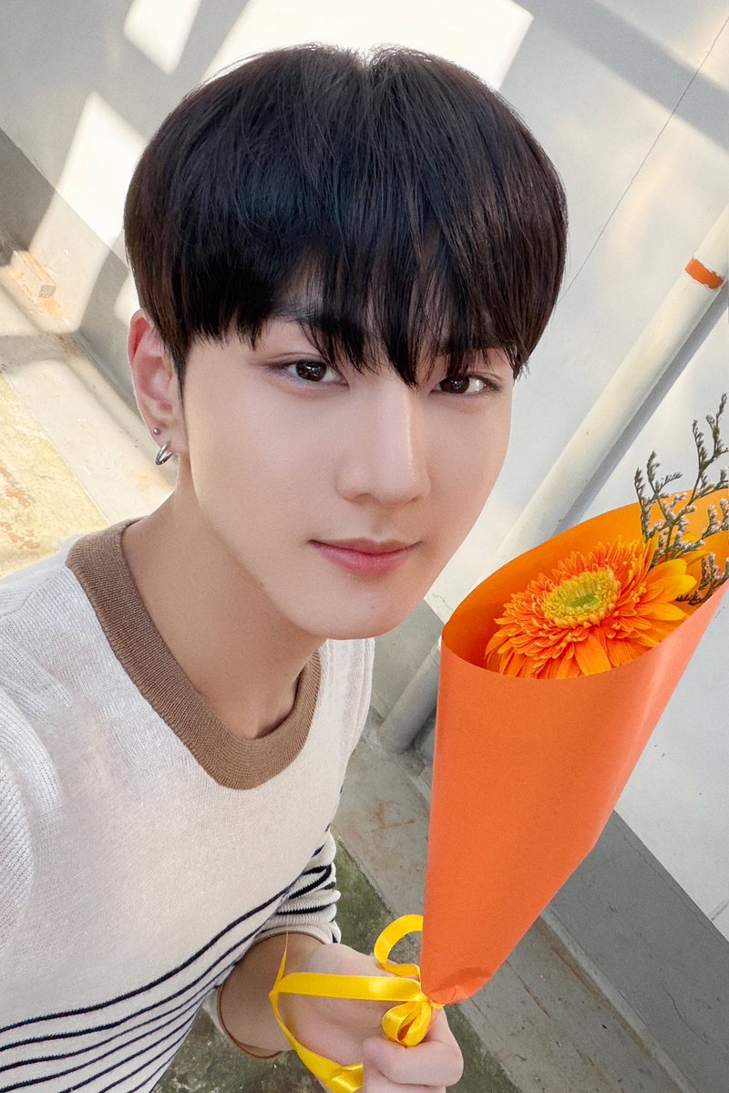 forsunsunjayke's tweet photo. 4/6

all pictures taken from ph 🥹🥹 miss q na naman sila 😭😭😭😭 https://t.co/CLqsbcg2lF