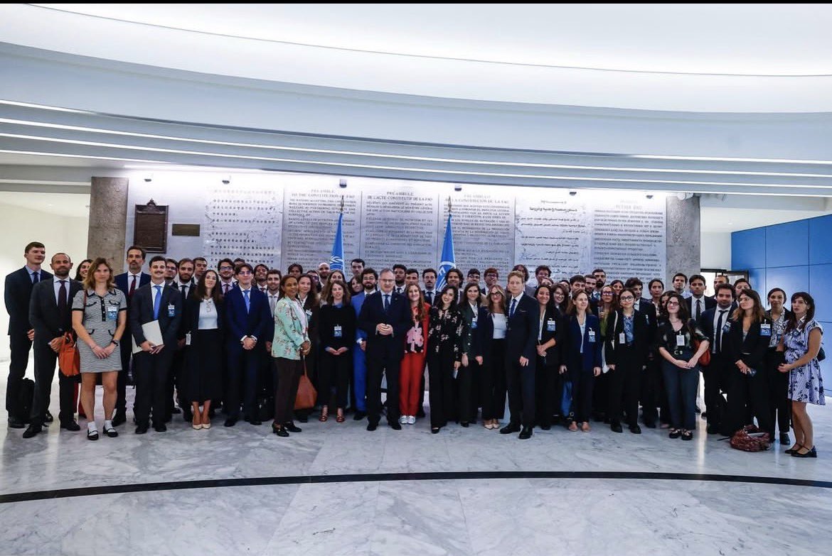 DFornara's tweet photo. Due giorni di #formazione congiunta per giovani diplomatici 🇮🇹 e 🇫🇷 su 🇪🇺, sicurezza, multilaterale, settori strategici e umanitario. Con visite a @FAO @Montecitorio e @ordinedimalta .
Un investimento per il futuro.
#TrattatodelQuirinale https://t.co/sn5nJpq4sj