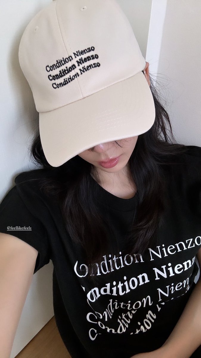 myvalentae_ss's tweet photo. เค้าหลับอยู่ ไม่รู้คัยถ่าย https://t.co/DfdnRTrQji