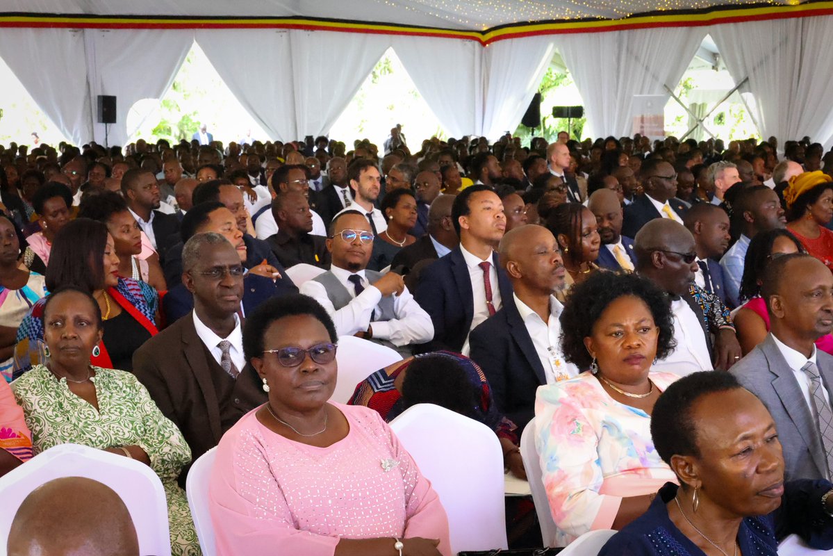 JanetMuseveni's tweet photo. Father, we thank You that You have been a comfort to our people during the difficult seasons that we have gone through this year. In particular, we appreciate the comfort and consolation that You gave to the people of Tooro and Uganda, as we grieved the loss of the young King Oyo. We thank You for the blessing of his life and for the way he graciously carried the legacy of the kingdom from childhood.

Finally, Lord on my own behalf and on behalf of my family, I give You all the praise and glory for saving my life and giving me this opportunity to stand in the congregation of Your people and testify of Your goodness, mercies and healing power.