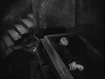 Gibboanxious's tweet photo. Nosferatu (1922) 

dir. Friedrich Wilhelm Murnau https://t.co/YU7bckDpMo