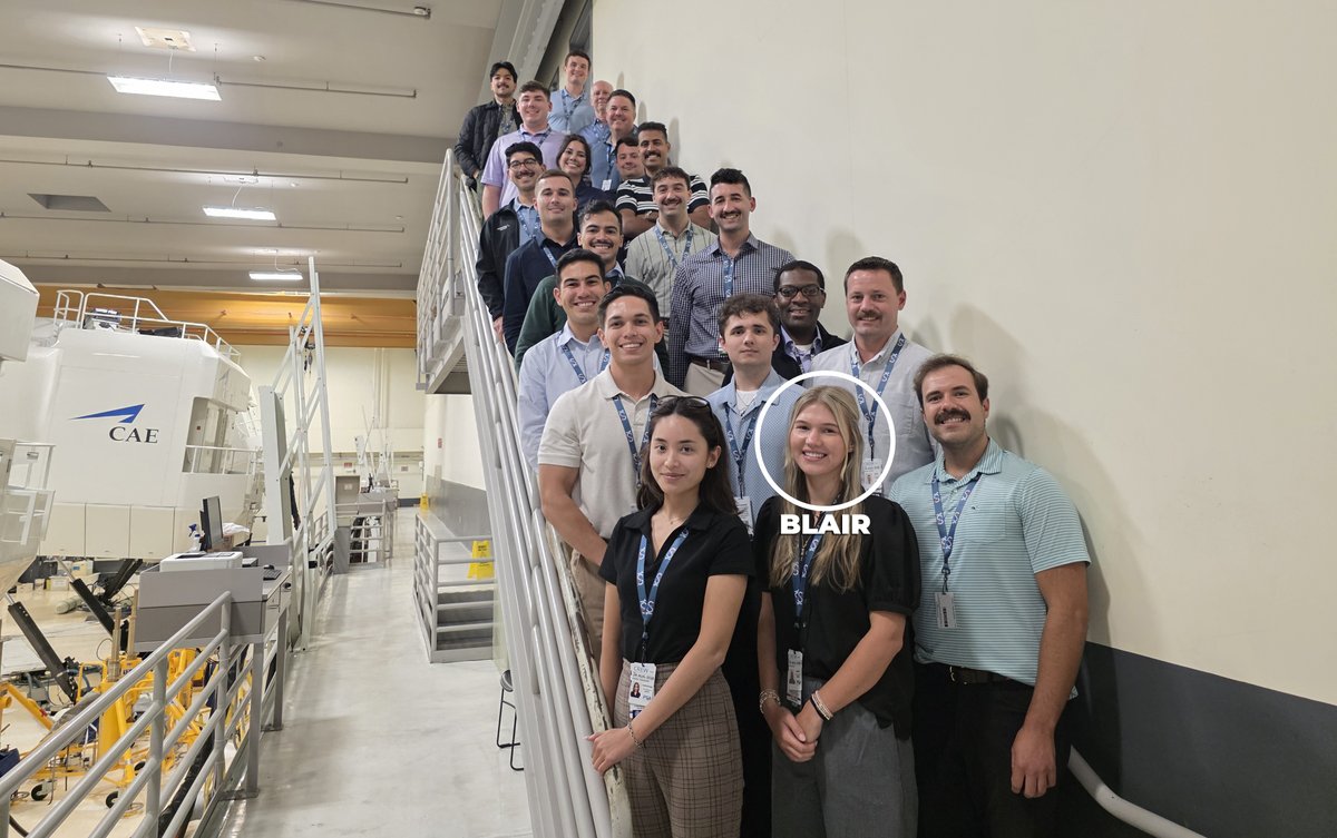 FlyBlueLine's tweet photo. Huge congrats to our graduate and former flight instructor, Blair, on starting at PSA Airlines! Spot her circled in her class photo as she takes the next major step in her pilot career. Link in bio to become employable as a pilot in as little as 5.5 mos! https://t.co/p1GkYScn6o