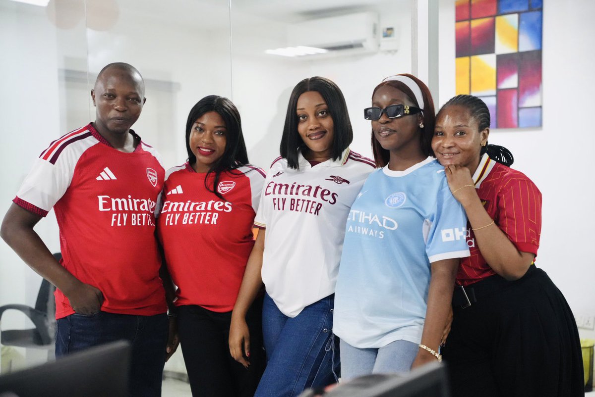 AlphaMorganBank's tweet photo. Different jerseys, one team, one goal. ๐๐งก
Celebrating Day 4 with the spirit of teamwork and a commitment to go the extra mile.
#AlphaMorganBank #csw26 #TheExtraMile #JerseyDay #SatisfyingBanking https://t.co/QdMzB1NZhm