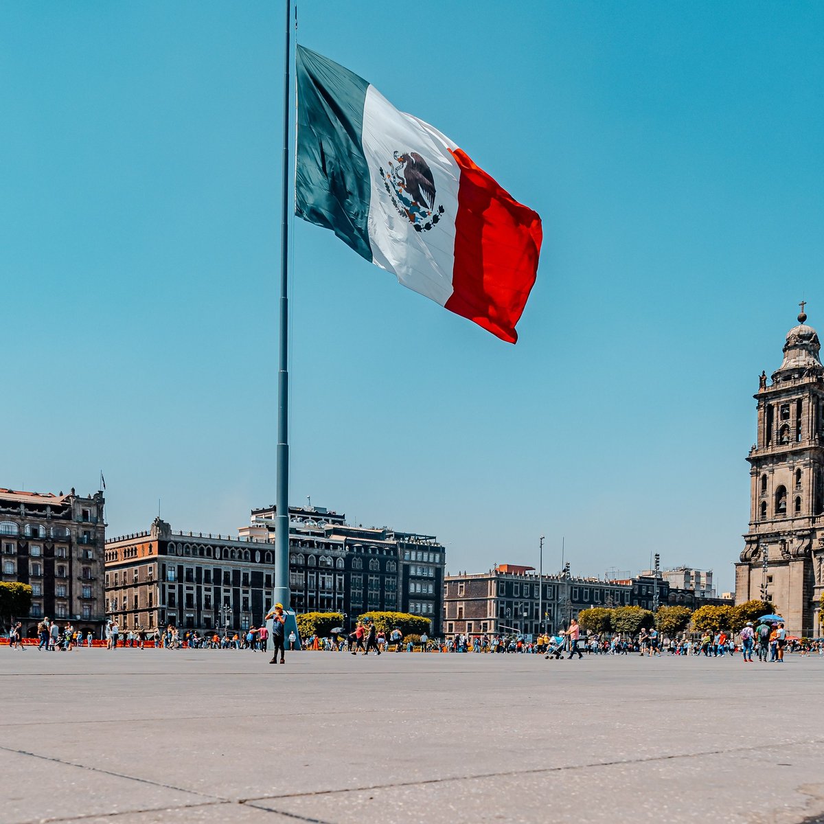 CoinMarketCap's tweet photo. LATEST: ⚡️ Mastercard is partnering with SoFi and Orbi to launch a crypto-linked card to Mexico, letting users spend from crypto balances with funds converted to fiat at the point of sale. https://t.co/f3JDPmotR6
