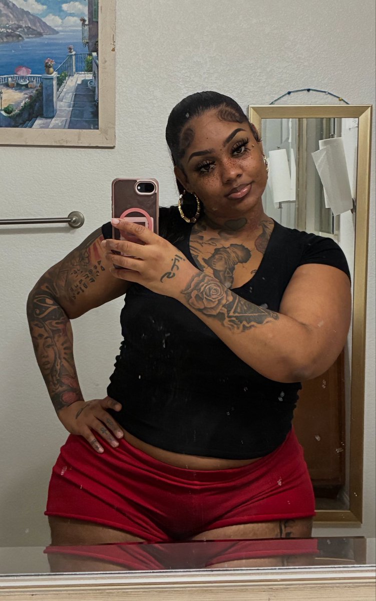 Tykeraakz's tweet photo. You like ‘em thicc’ right?? https://t.co/yzdYp0P3Ba