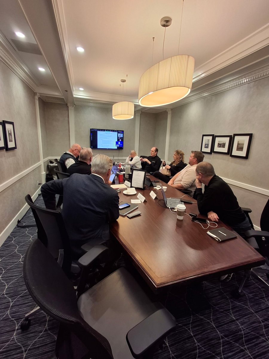 privatefleets's tweet photo. In the afterglow of our Western Canada Conference, our dedicated Board of Directors gathered for our remote Board meeting in Saskatoon, SK. Thank you to @SheratonStoon for hosting us. We are grateful for these opportunities to connect, learn &amp; network with members &amp; our community https://t.co/6Mal6wYqOL