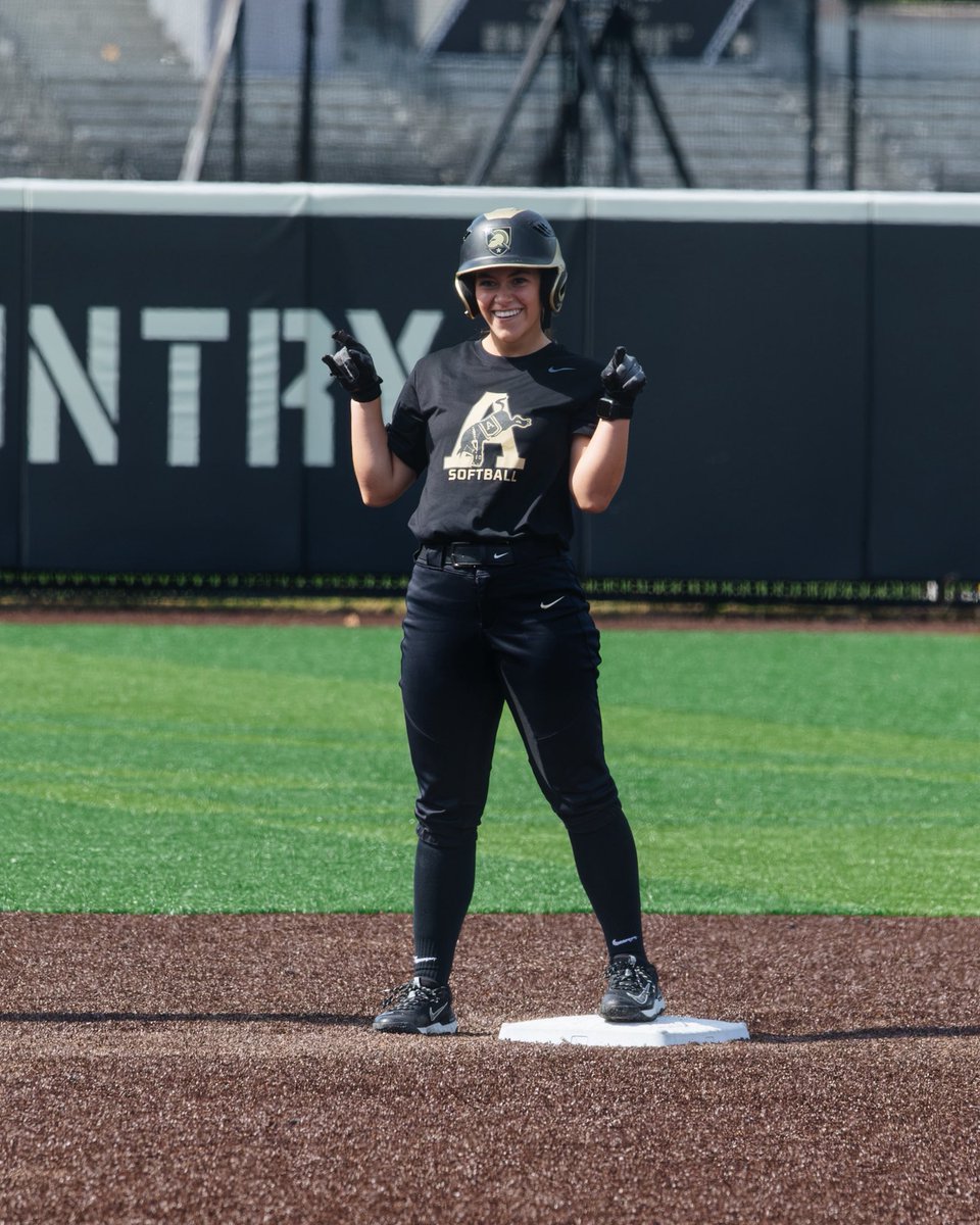 ArmyWP_Softball's tweet photo. Our favorite fall ball frames 🍂🥎📸

#GoArmy https://t.co/djxzt22Dzn