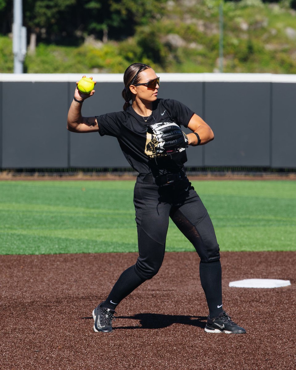 ArmyWP_Softball's tweet photo. Our favorite fall ball frames 🍂🥎📸

#GoArmy https://t.co/djxzt22Dzn