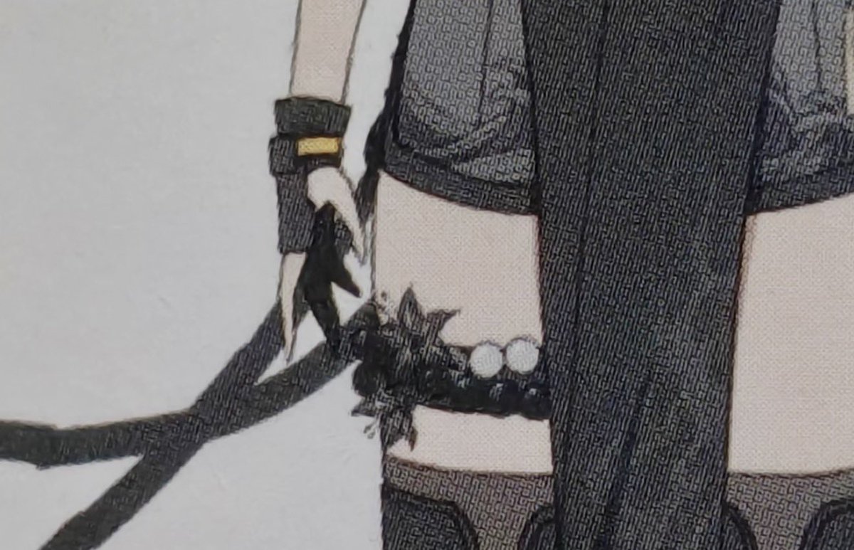 arbiterovers's tweet photo. these parts of their old design were kinda slay though, love that they wore the accessory differently with mrover putting it on his wrist and frover’s is on her thigh https://t.co/BgLYLsxzrt