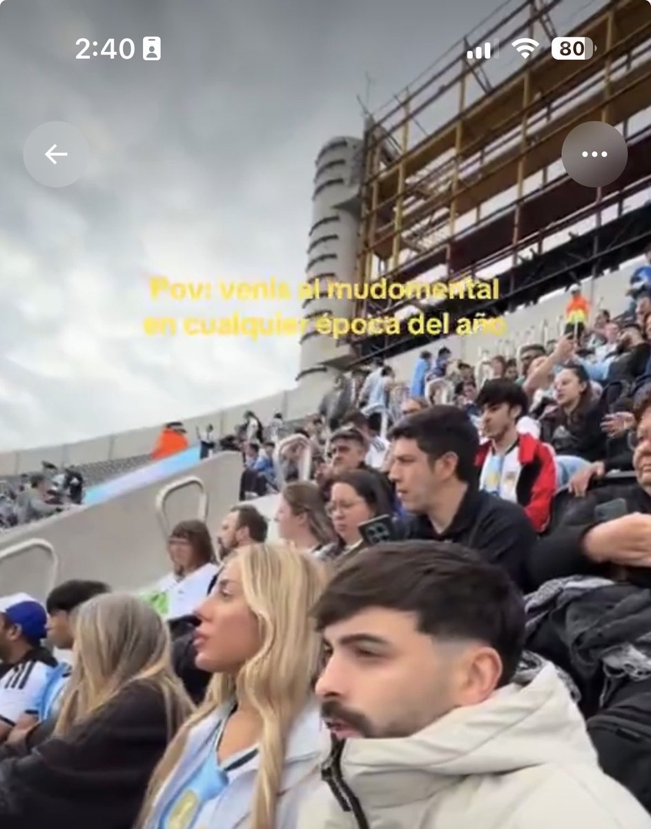THERABBITHOUS's tweet photo. @eze1901el Flaco q es eso q está detrás? Jajaajaajajajjaajaj https://t.co/zdcqBwxkD6