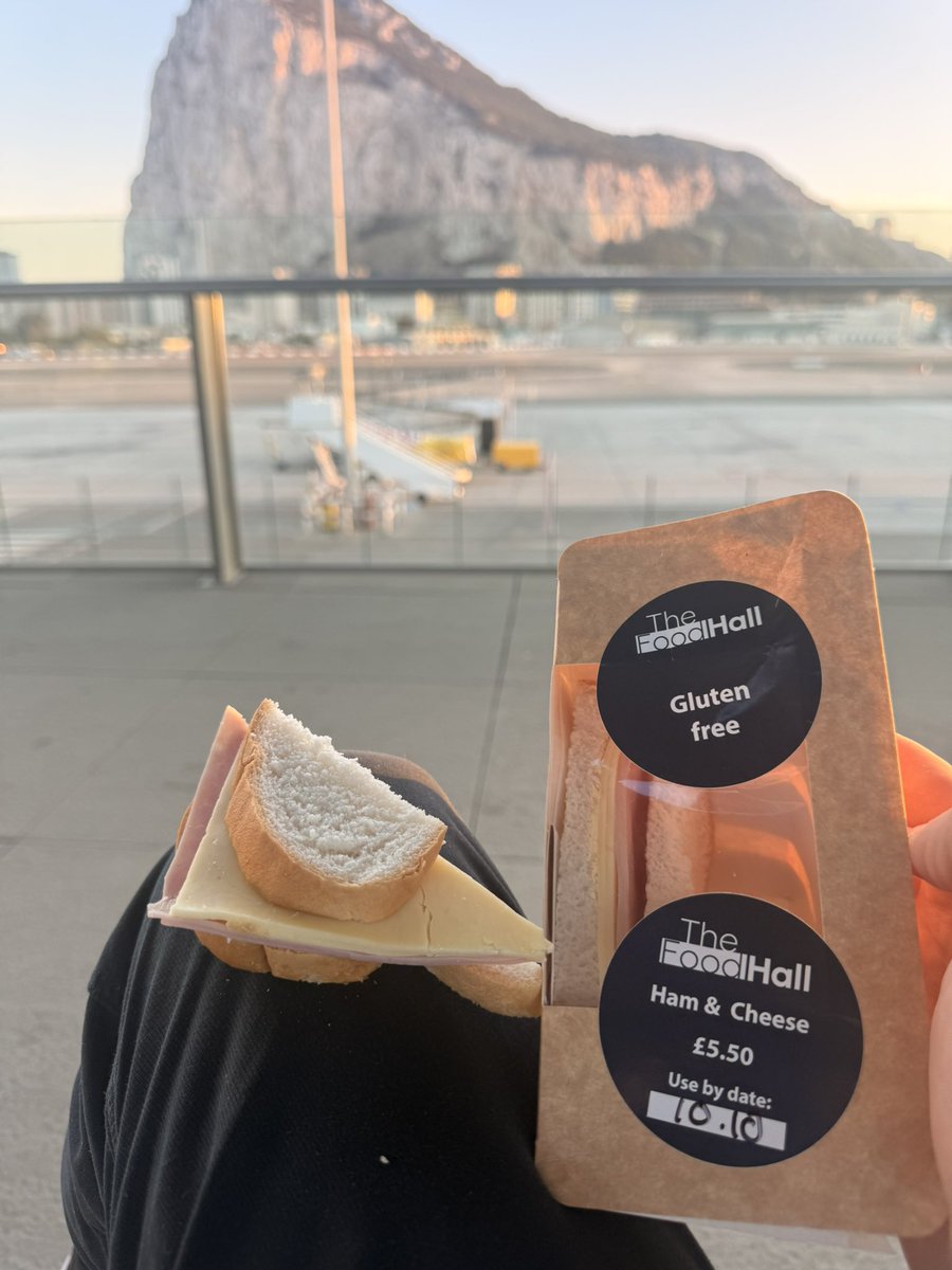 gamray's tweet photo. Trying to cut down on bread anyway cheers lads https://t.co/c9ImEIEKhz