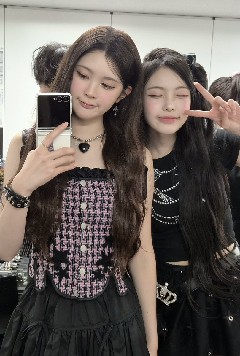 bara676767's tweet photo. 아 냬얀 이날 귀엽다고 댓글 단 날이잖음…………….. https://t.co/bdTMS0fmem