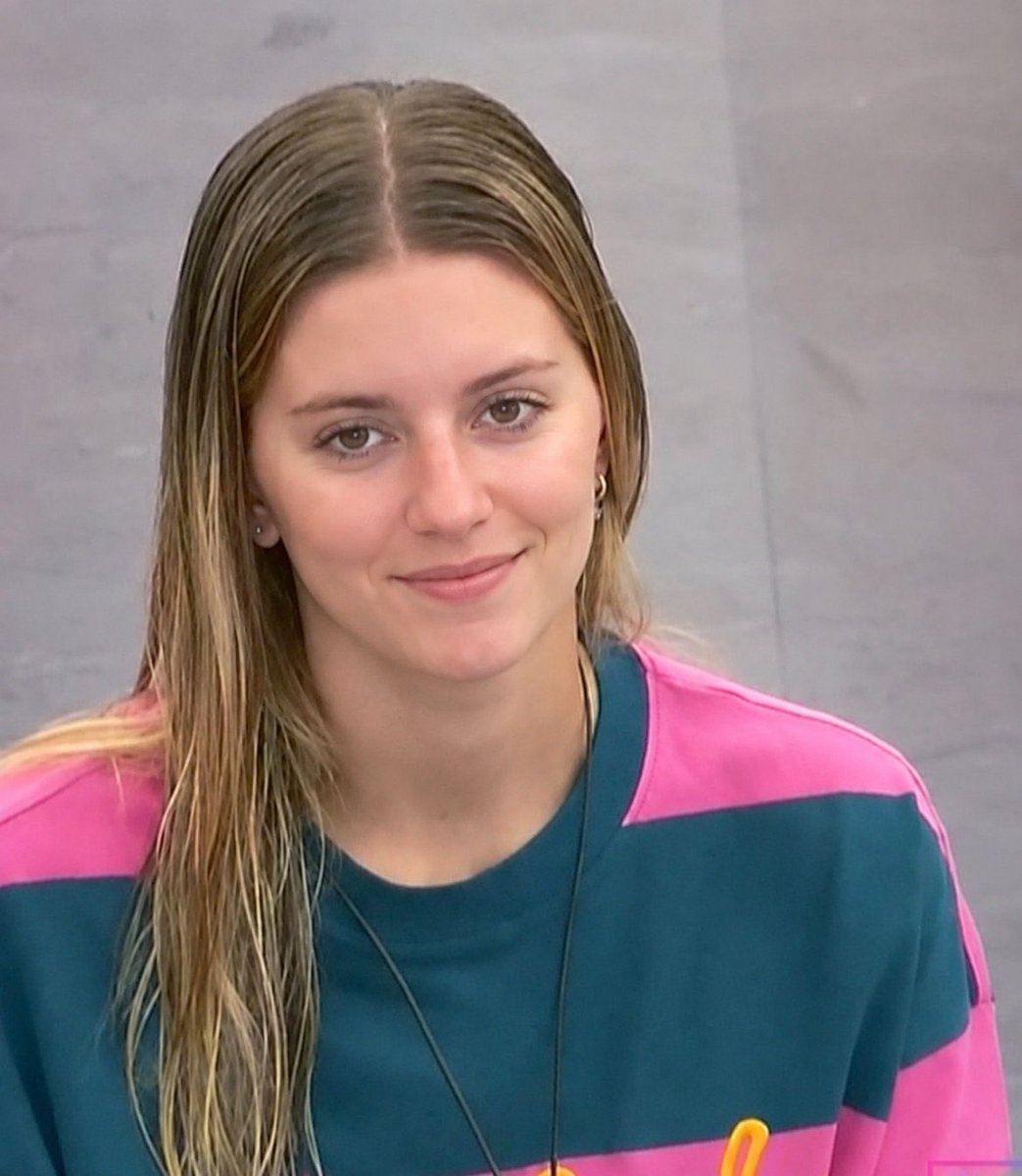 tucumano1922590's tweet photo. Buen jueves gente’ 
#GranHermanoUY https://t.co/TRniGv93AJ