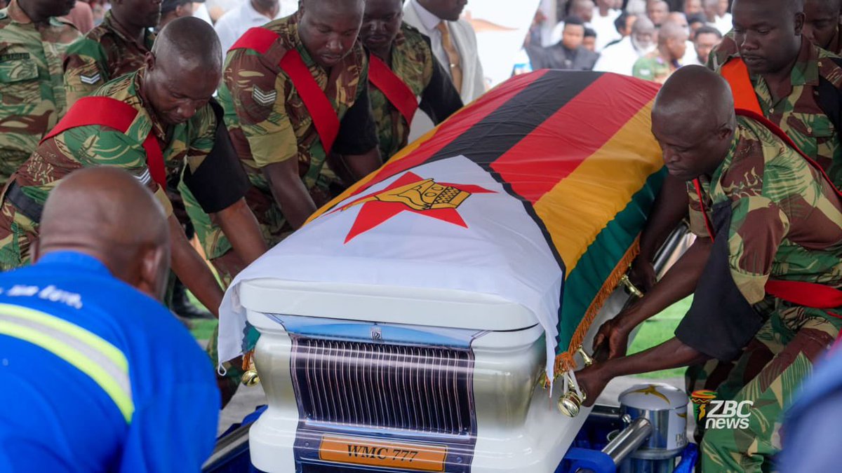 KinyanBoy's tweet photo. Wicknell Chivayo and his wife were finally laid to rest, bringing to an end an era of a man who was both loved and hated equally in Africa. He died as one of the wealthiest young African men. https://t.co/1ppeHbbHOm