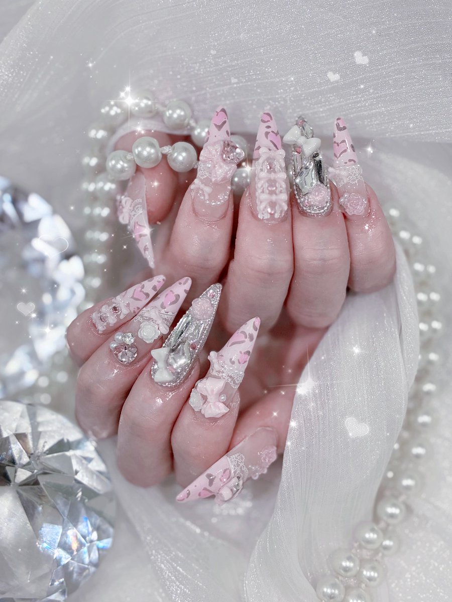 amai___nail's tweet photo. ピンク×レオパードで姫₹˝ｬʓnail🎀.。 https://t.co/vKMFV9lW81