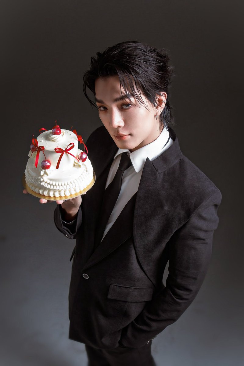 Yong_yutt's tweet photo. 30 แล้วจะเป็นคนจริงจังเจอะแจ๊ะร้องเพลงทิงจา จิงโจ้จ๊ะเรามาจ๊ะทิงจ้า 

#Boatyongyut https://t.co/8FD0abNn6O