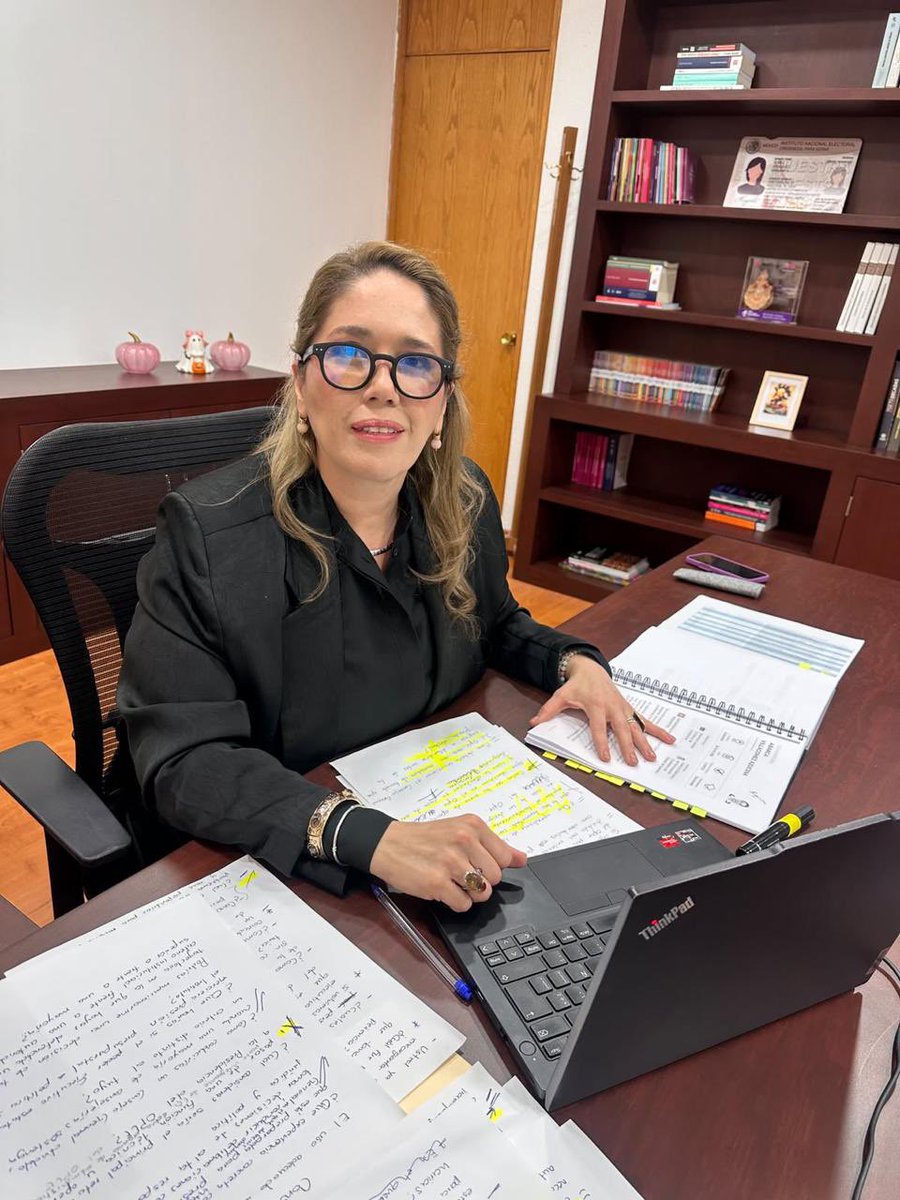 FridaGomezPuga's tweet photo. Hoy participo en las entrevistas para la selección de una Consejería Electoral en Guerrero y Quintana Roo.

Esta etapa permite valorar experiencia, trayectoria y conocimientos de las personas aspirantes, para fortalecer las instituciones electorales con imparcialidad y certeza. https://t.co/FV2OA4TqGI