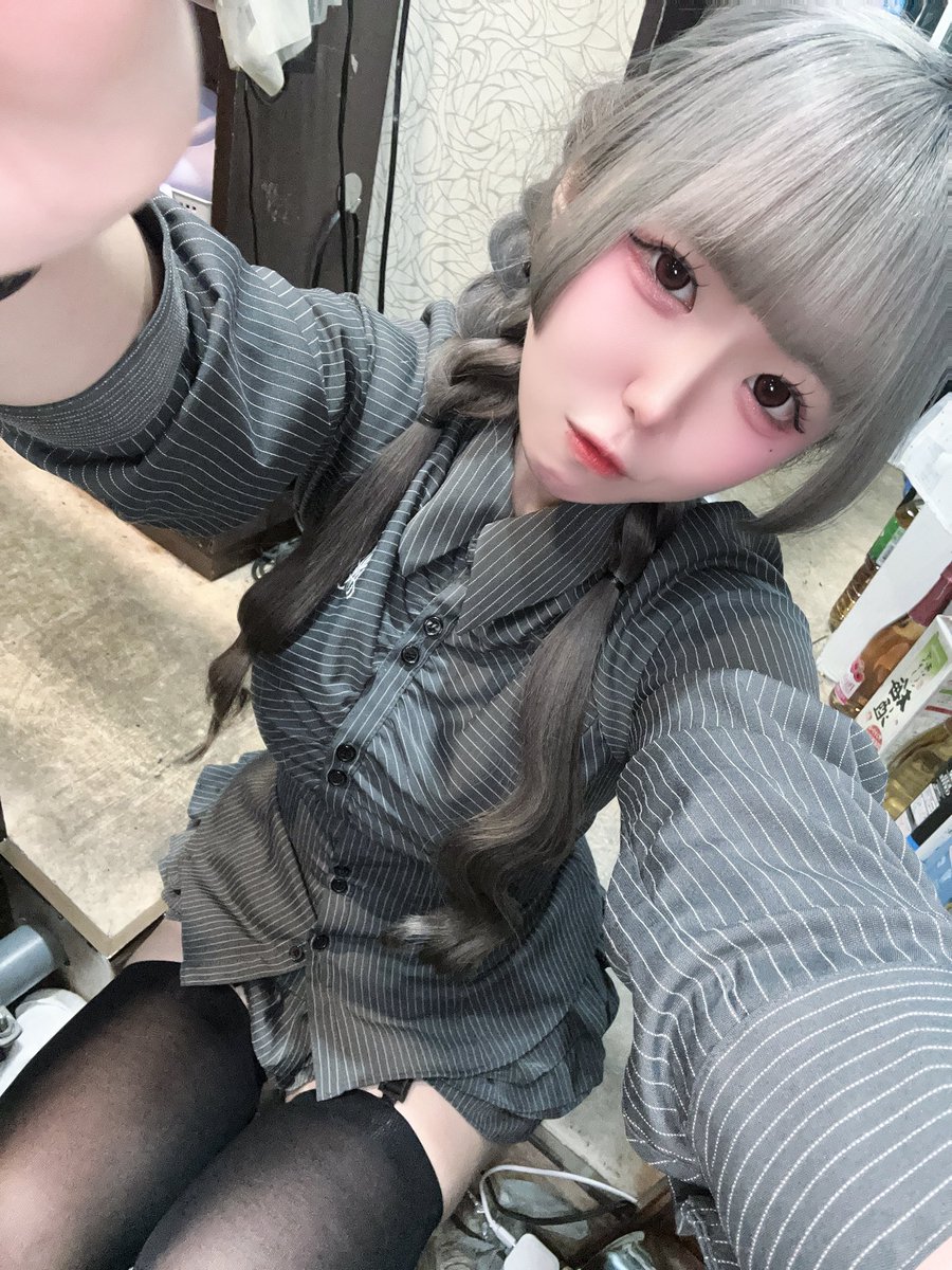 minto_mofru's tweet photo. 人間どこ‼️‼️‼️‼️‼️‼️

寂しい‼️‼️‼️‼️遠隔とかもまってり‼️‼️‼️😭😭😭😭 https://t.co/uzDozycFEM