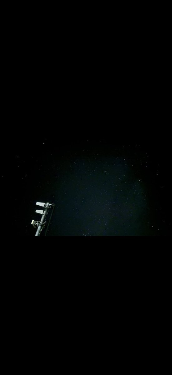 Lu___cat's tweet photo. 流星群観に山までドライブ꒰ ՞ᴑ̴̶̷̤́ᾥᴑ̴̶̷̤́՞ ꒱
写真には流石におさめられなかったけど三人とも流れ星観れてハッピー〜〜〜🥳🥳🥳星空綺麗だった〜
1〜2枚目16：9に黒背景、3枚目そのままどちらもiPhone17ナイトモード無加工🪐 https://t.co/Qvff3oxs9Y