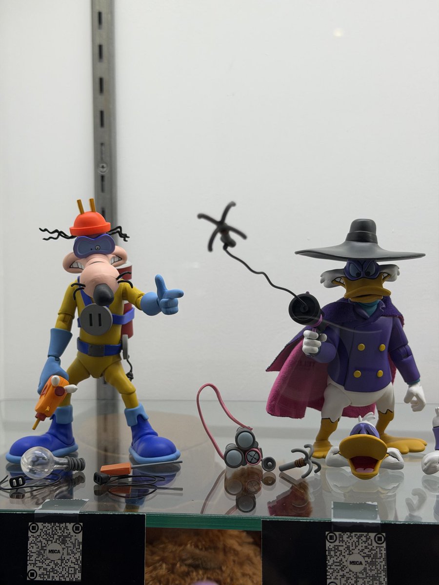 FigureReport's tweet photo. @NECA_TOYS Darkwing Duck Reveal at NYCC 2026 https://t.co/hlsAjNYmk0