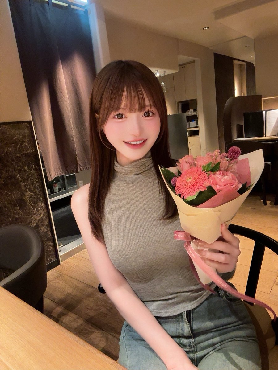 31歳になりました！！！
お祝いしてくれる人がいるって幸せ💐🤍 https://t.co/0TgaPxgJt5