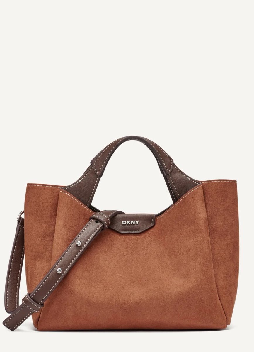 NllShop's tweet photo. Dkny 🇺🇸

317 ر.س 
الشحن تجميع يحدد حسب الوزن📦 https://t.co/WNtQRNIgFS