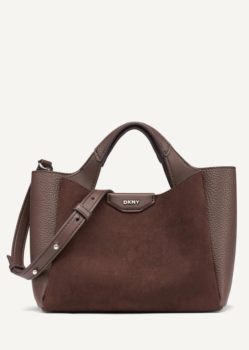 NllShop's tweet photo. Dkny 🇺🇸

317 ر.س 
الشحن تجميع يحدد حسب الوزن📦 https://t.co/WNtQRNIgFS