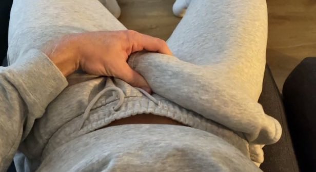 sambwcblake's tweet photo. femboys like to see what’s underneath https://t.co/8eSjHz3arv