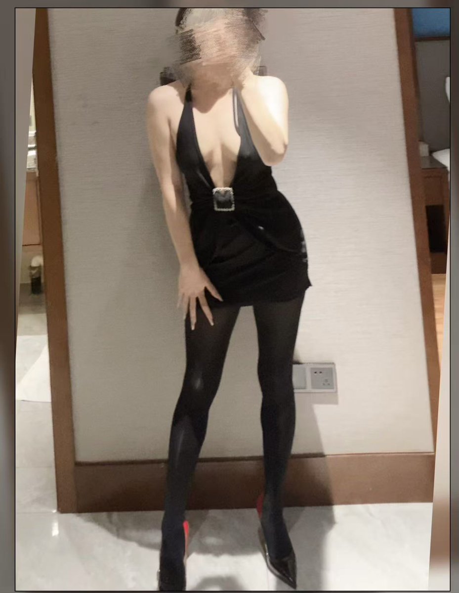pantyhoses0971's tweet photo. 榨汁机🤪 https://t.co/n62PKA50C8