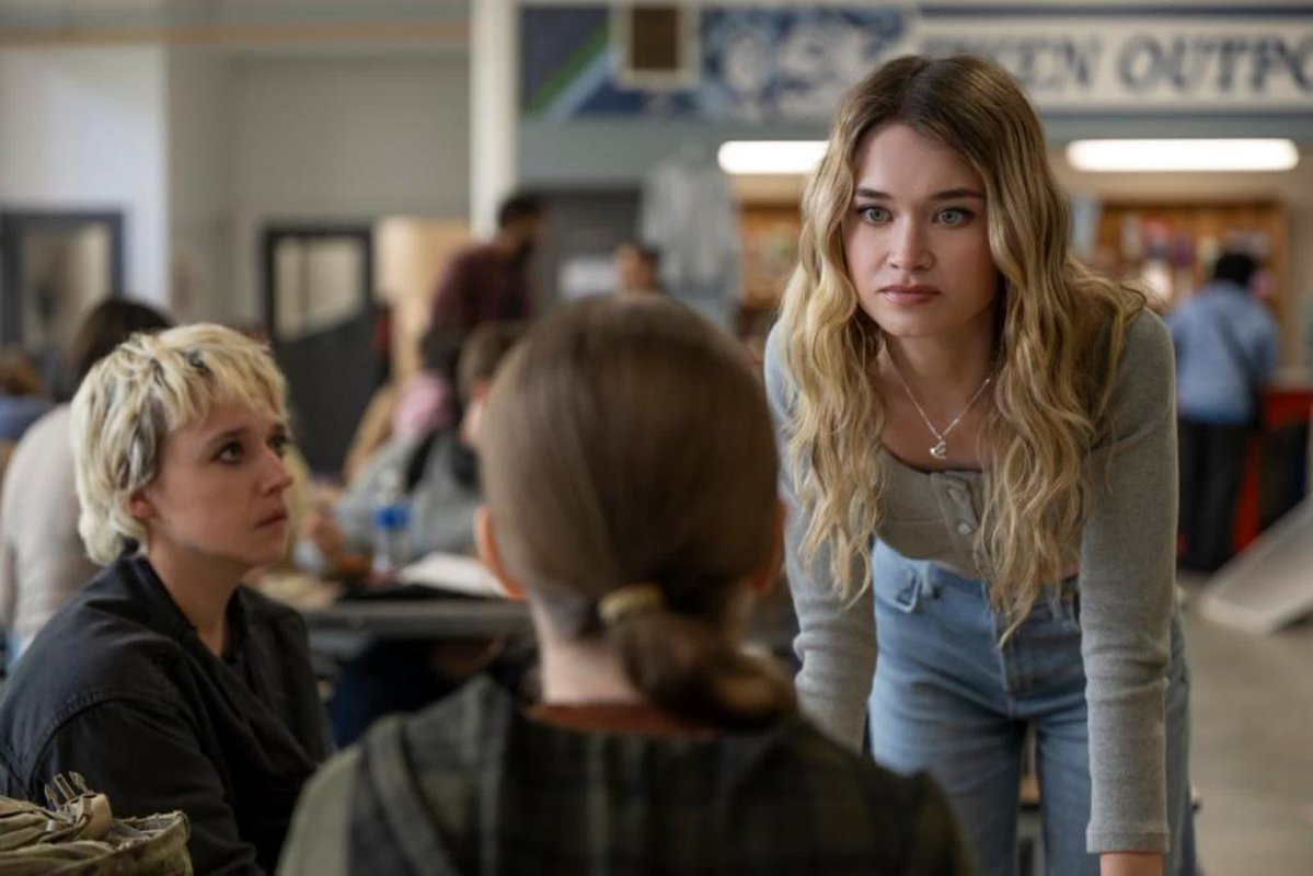 fansplain's tweet photo. There's freedom of speech, and then there's just being pure evil. Chris Hargensen needs to learn the difference. Read our review of #Carrie Episode 1x05 HERE https://t.co/mB8Dc6ZPZ7 #AlisonThornton https://t.co/fRC09Vgxb5