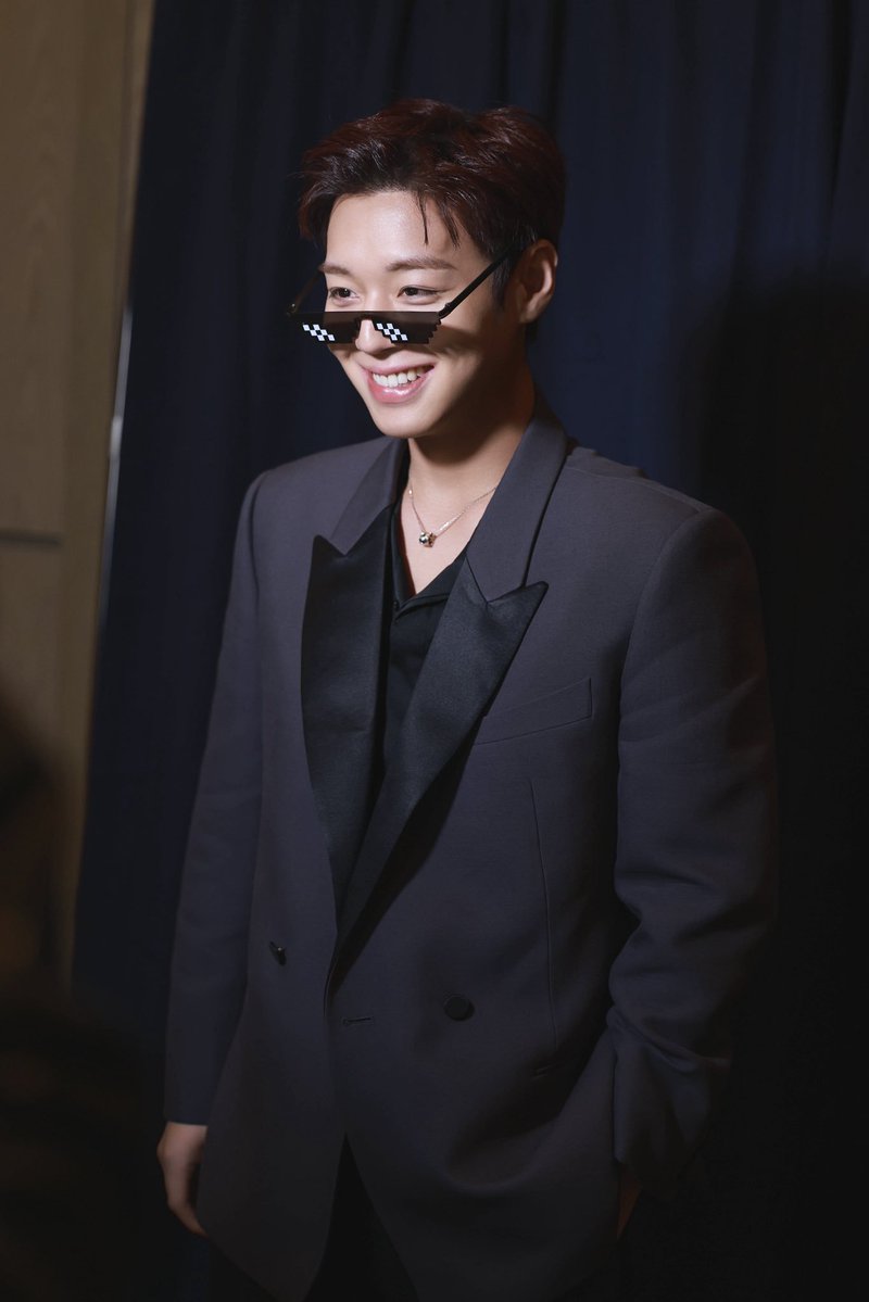 iiforjihoon's tweet photo. ES QUE ESTE HOMBRE ES ABSURDAMENTE GUAPO https://t.co/7W5qjFZfh3