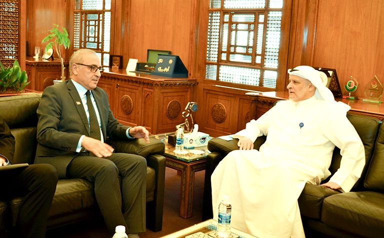 almogaz_'s tweet photo. أمين عام (أوابك) خالد العتيبي يبحث مع سفير تونس لدى البلاد محمد بودالي أبرز أنشطة المنظمة وبرامجها الحالية

- استعرضا الجهود المتواصلة لتطوير أعمال المنظمة وتعزيز دورها في خدمة قطاع الطاقة العربي . https://t.co/uCkyXOJuDo