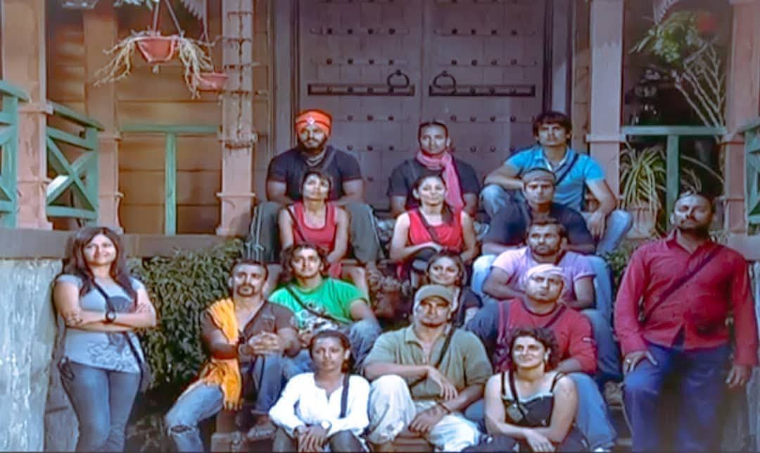 skybluecloud08's tweet photo. Watched two episodes of #SarkarKiDuniya I bet you one thing.
#QaziTouqeer Was Same As #BiggBoss20 He Was Really Same. Same As Same.
#QaziTouqeer proud of you always. https://t.co/GXWCErszF0