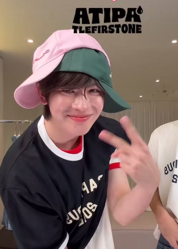teammmmmdiwaa's tweet photo. แมวเด่ก รสตอยี่ 😉🍓💖

TFO ATIPA LIVE

#atipaxtlefirstone
#Firstone ݁ ˖Ი𐑼⋆ 
@firstone_wnk https://t.co/D2tSusZOqB