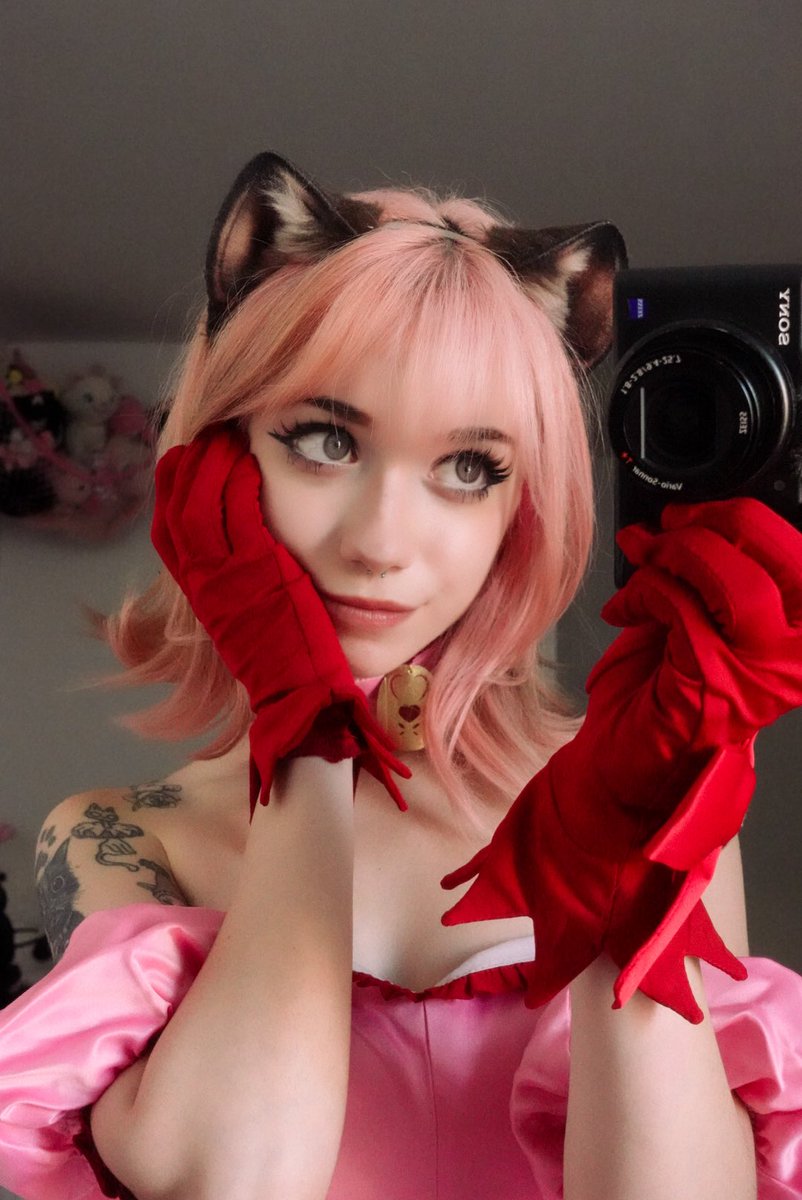 jadeluvii's tweet photo. #tokyomewmew cosplay :3 https://t.co/xE3gUBpAAg