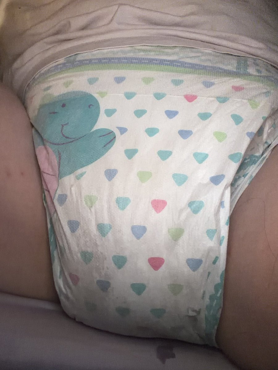 eggxiao's tweet photo. heavy n soggy 

#abdl #diapergirl #diapers #ageplay https://t.co/4bC0S2aJuH