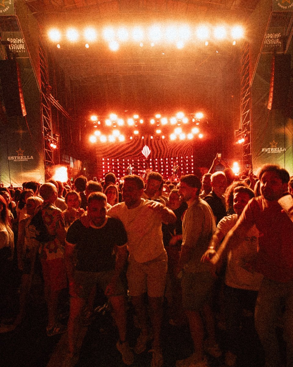SpringAlc's tweet photo. Las dos noche más mágicas del año están en Spring Festival🌟¿Te vienes a vivirlas otra edición más? Sabemos que ya hay ganasss...

🌻#SpringFestival2027 28 y 29 de mayo

🎫Abonos en https://t.co/hJhKueqeIG https://t.co/1RdFOquHnP