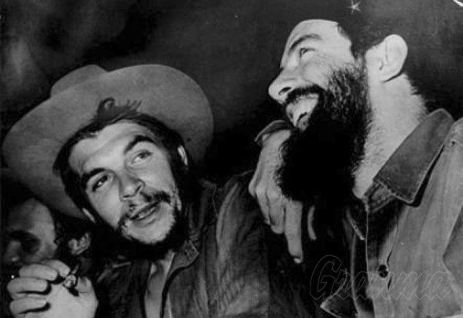 CncaAzcuba's tweet photo. Comienza el 8 de octubre la Jornada Camilo-Che, que se extiende hasta el 28 de este mes. Un tributo a dos hombres hermanados por un mismo ideal. Los #Azucareros de #Cuba les rinden homenaje con el diario cumplimiento del deber, en cada puesto de trabajo. #CNCA https://t.co/5oMzsnyytu