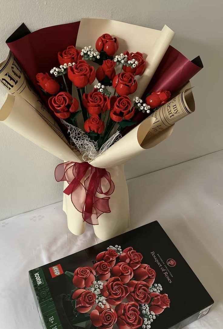 dreamyflowerrs's tweet photo. lego flower bouquets https://t.co/HEJGxDDTpX