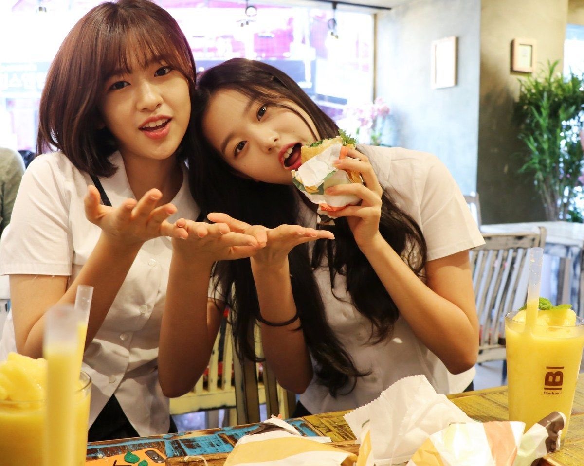 mwwumb's tweet photo. 만13세때 장원영: https://t.co/dDnxKZjRpq