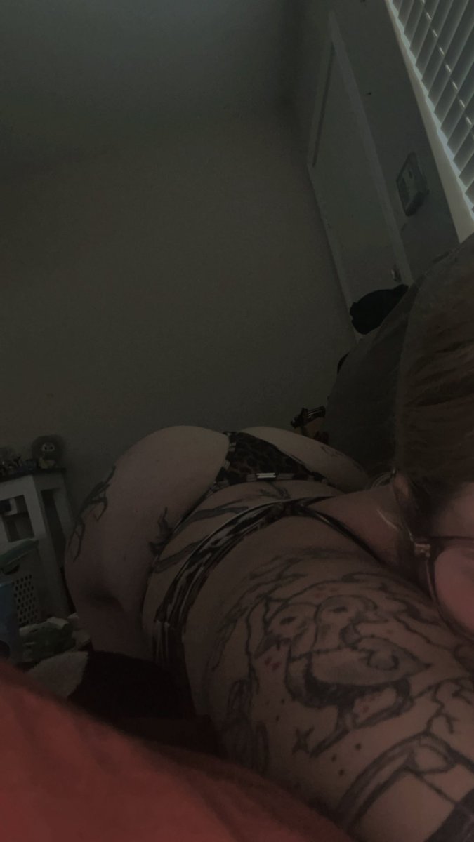 yagirlash286's tweet photo. maybe sum backshots are in my future 🤷🏼‍♀️ #fatass #tatted #backshots #virał #htx https://t.co/J6tecOTOVu