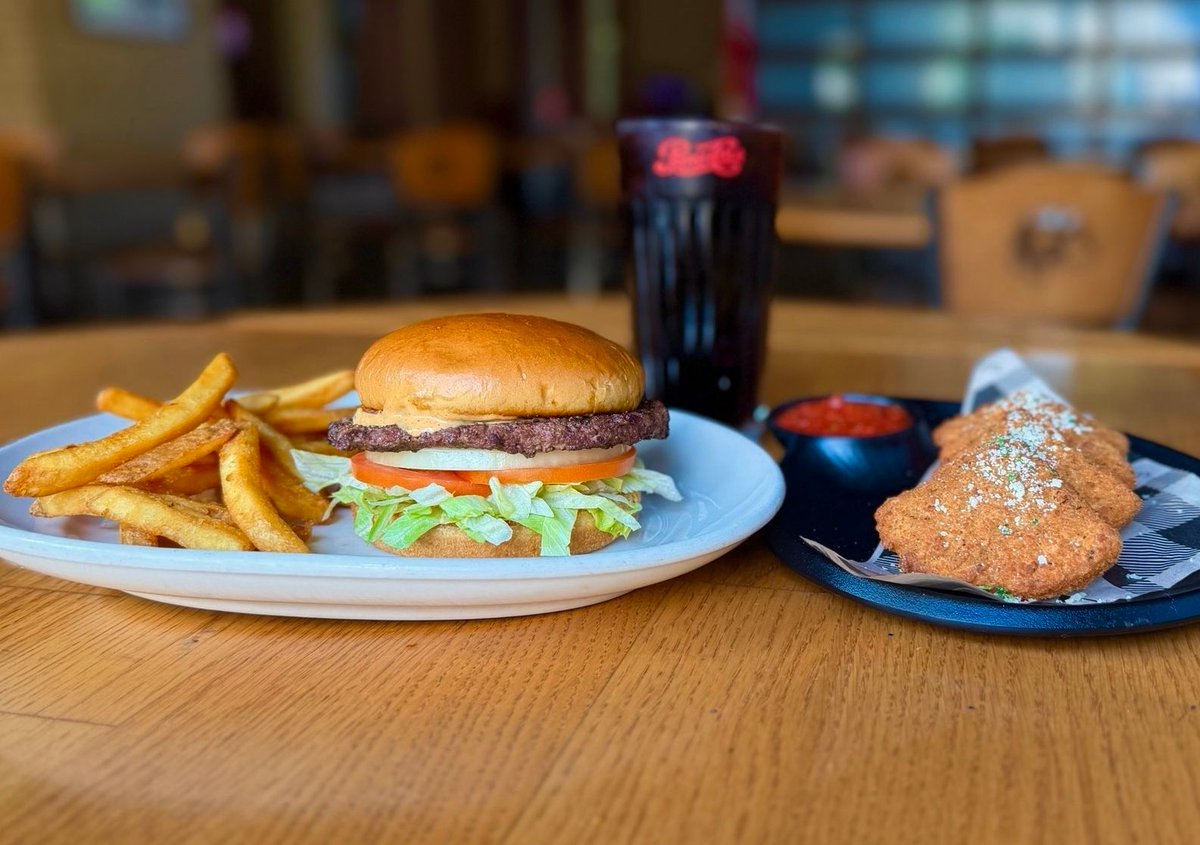 theRAM's tweet photo. New Triple Play Thursday at The Ram! 

Starting at $13.99, available every Thursday! Choose your beverage, starter, and entrée to build your favorite Triple Play combo! https://t.co/QKvvVhwyRY