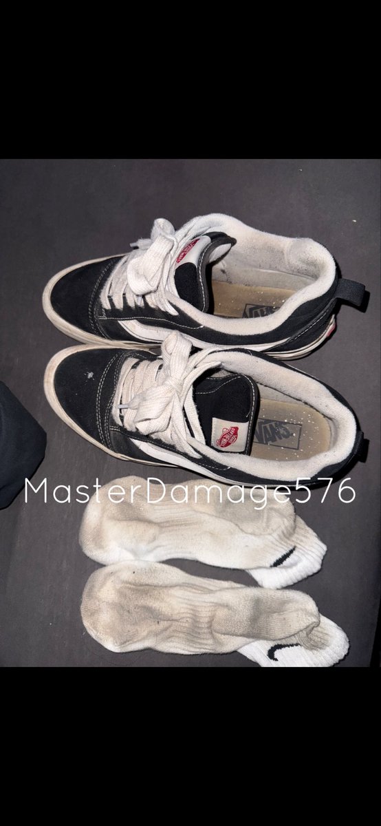 MasterDamage576's tweet photo. Socktober…. Day 2/30 wearing these White Nike crew socks… these are gonna be so rancid… #sweatysocks #dirtysocks #nikesocks #usedsocks #alphacouple #usedsocks #socksforsale #boysocks #vans #nikesocks #sockfetish #feetfetish https://t.co/ZUPL2rJU3B