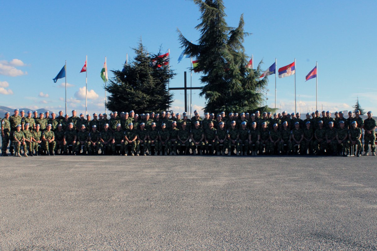 mo_i_vs's tweet photo. Делегација Генералштаба Војске Србије, коју су чинили начелник Управе за људске ресурсе (Ј-1) бригадни генерал Слађан Христов и главни подофицир Војске Србије заставник прве класе Горан Ђукић, боравила је дводневној посети контингенту Војске Србије ангажованом у мировној операцији Уједињених нација у Либану (UNIFIL). 🇷🇸

👉 https://t.co/ZYMI772Z8E