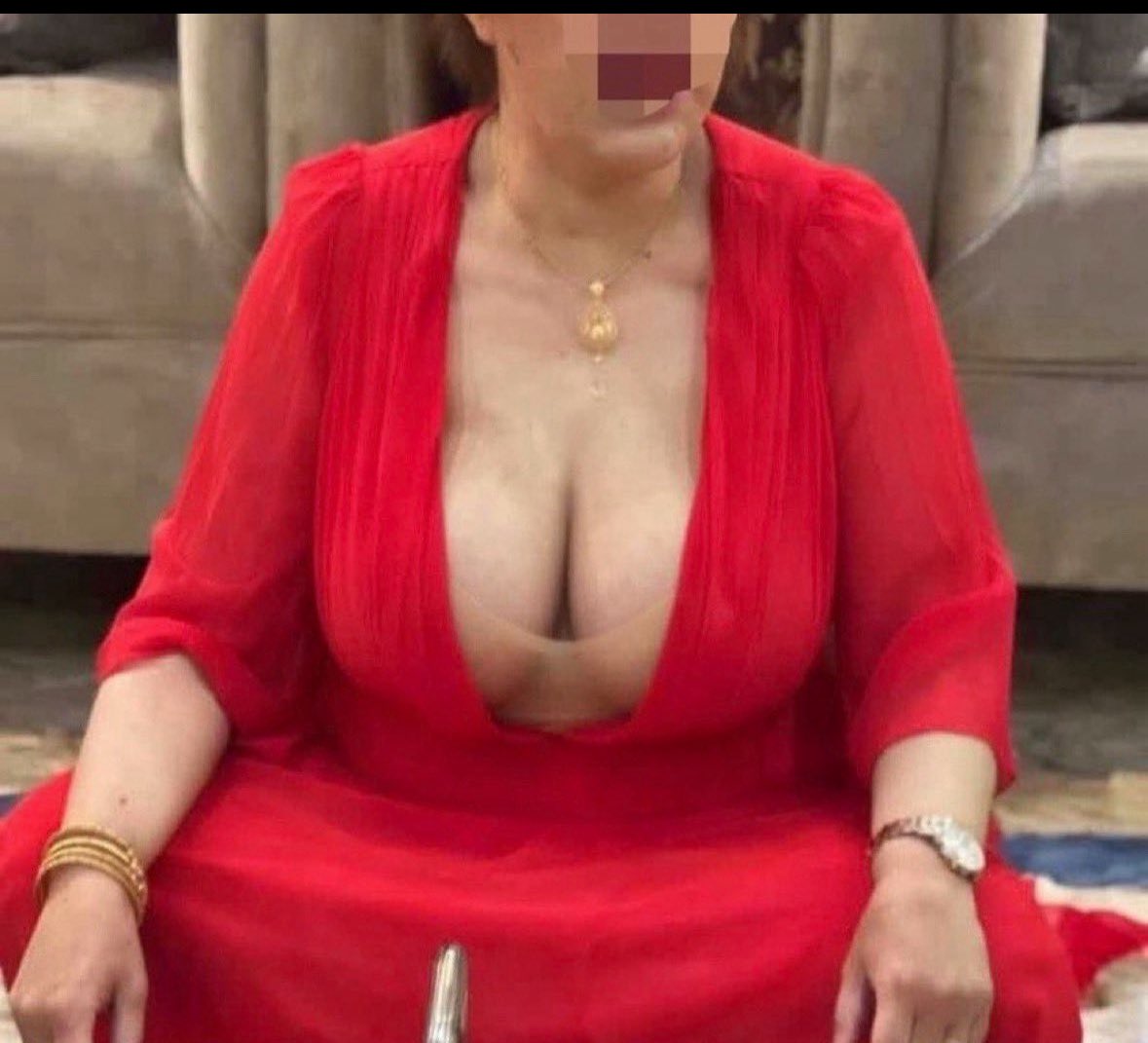 xfefarT's tweet photo. القعده الي تقابل فيها امك غير يولدها شف حجم صدرها وبياضها ووجهها الي بيجيب راس رمحي قبل راسي وعاد لا أخفيك ديدها لو شد حيله شوي طاح ذكرتك ب امك وعاد لا قامت نشب الأحمر بذنبها وقمطت اهخخ يولدها ماودك تشوف مراهق يدق لحمها بنص صالتكم !! #ديوت_بدويٌّْ

تعال خاص https://t.co/9oSokFCRNy