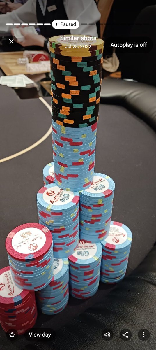 Scott_did_does's tweet photo. 2022 Vegas chip porn from when I used to be good at poker 😂😂 https://t.co/O70bsNKW7z